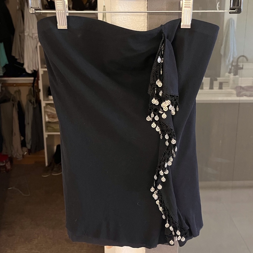 Elana Kattan Strapless Top. Sheer lightweight fabric with lining.